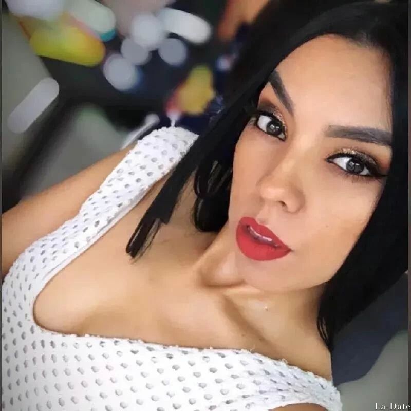 Valentina Profile image 5